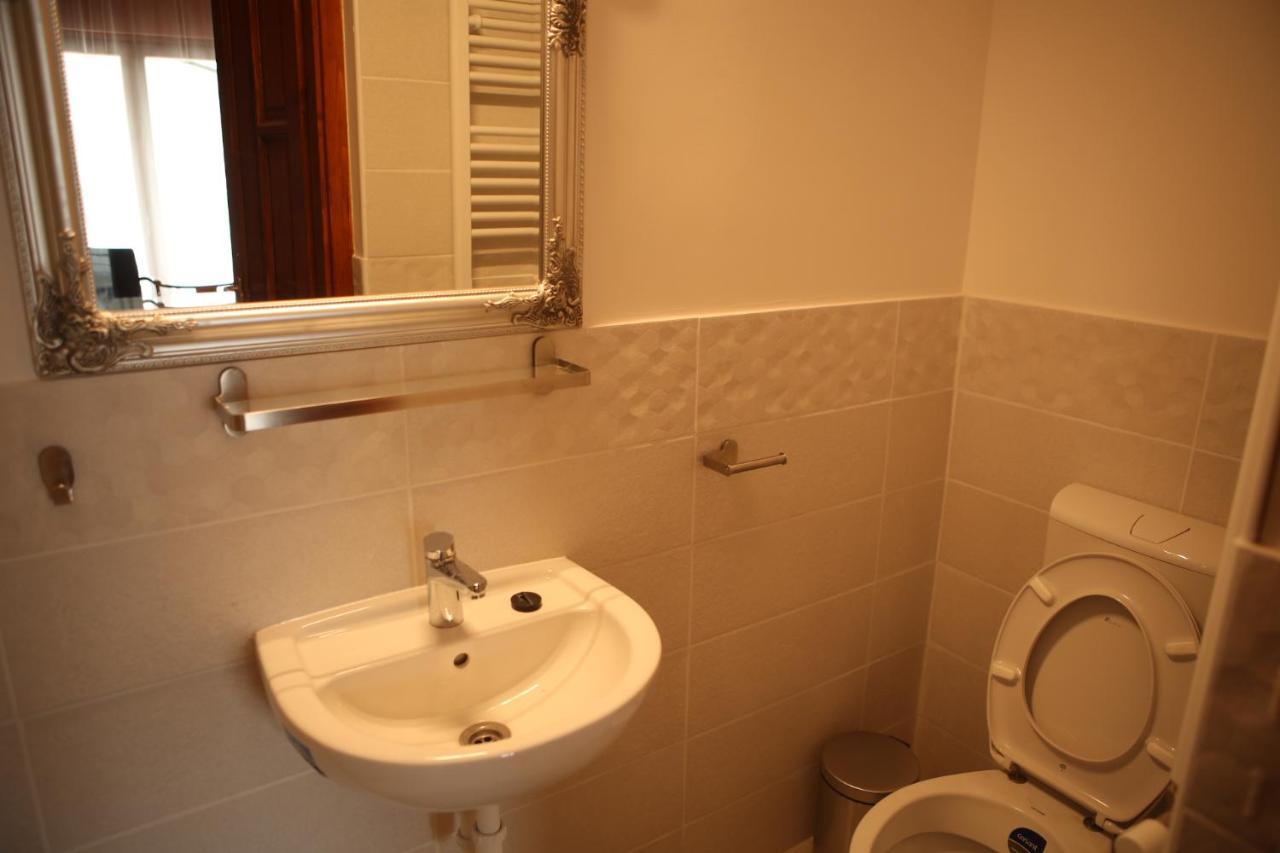 Hunyadi Panzió-Apartman Makó Exterior foto