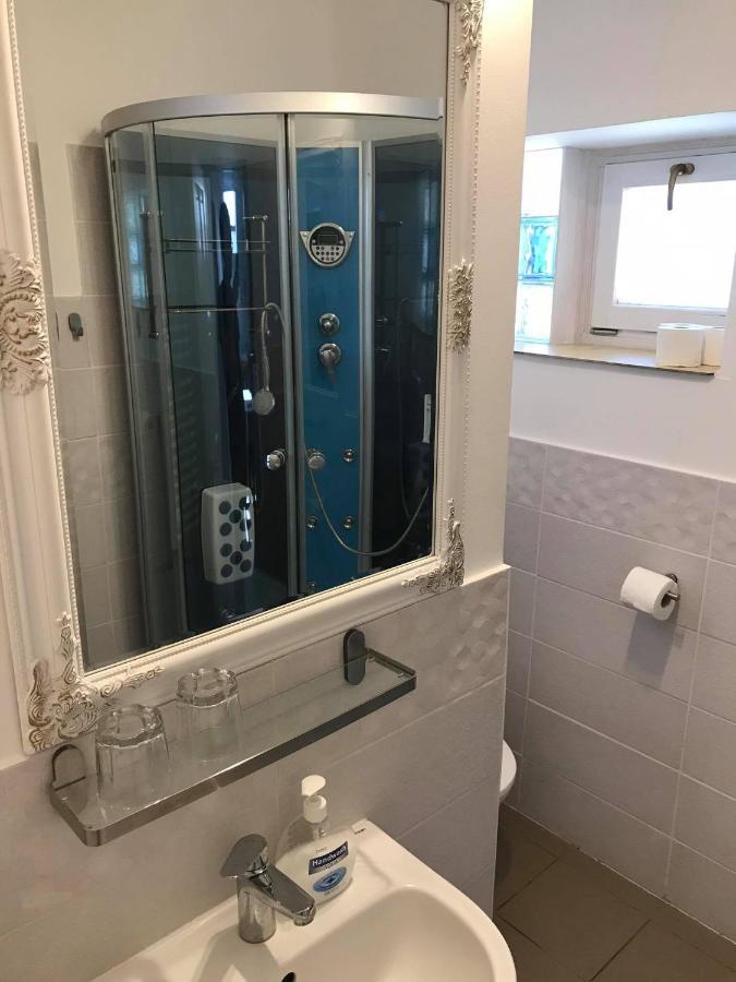 Hunyadi Panzió-Apartman Makó Exterior foto