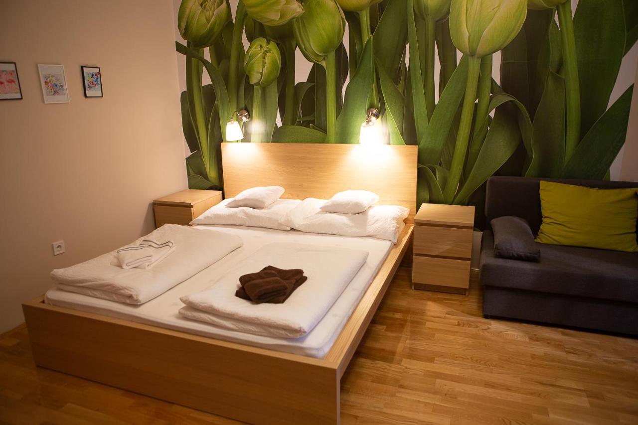 Hunyadi Panzió-Apartman Makó Exterior foto